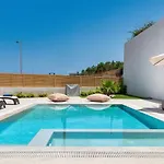 Residence בית נופש העיירה רתימנו