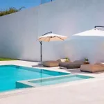 Residence * העיירה רתימנו