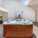 Residence בית נופש *