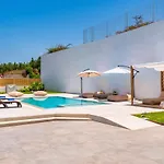 Residence * העיירה רתימנו